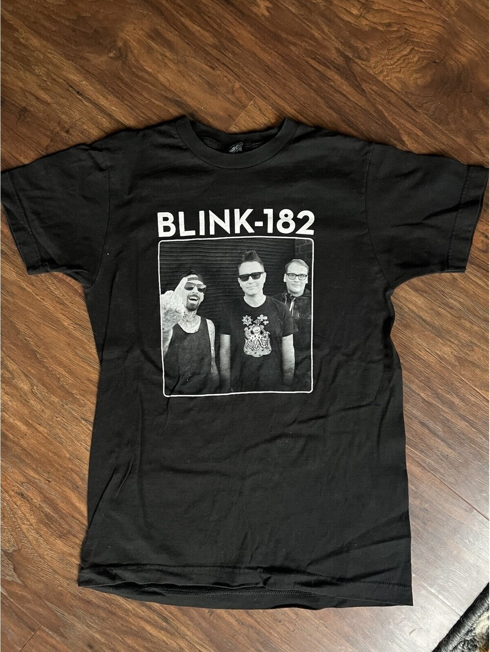 Blink 182 2016 North American Tour Graphic T-Shirt Adult Size Small Tultex Tag